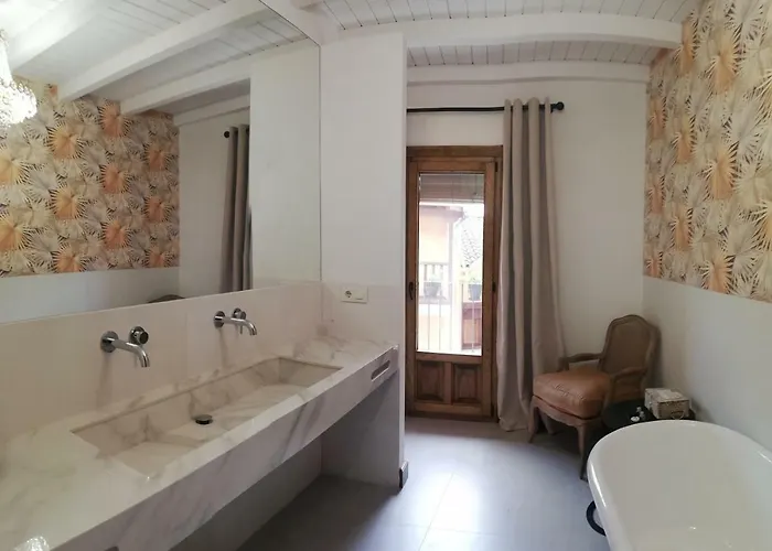 La Leyenda De La Vera Tr-cc-00329 Apartment